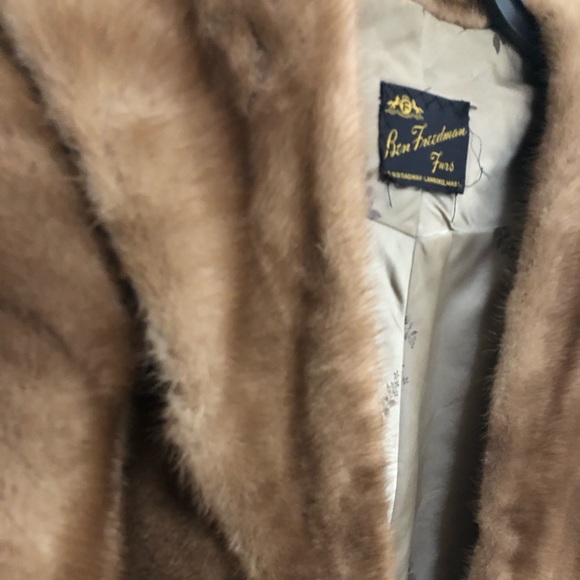 Fur Shaw - Picture 2 of 5